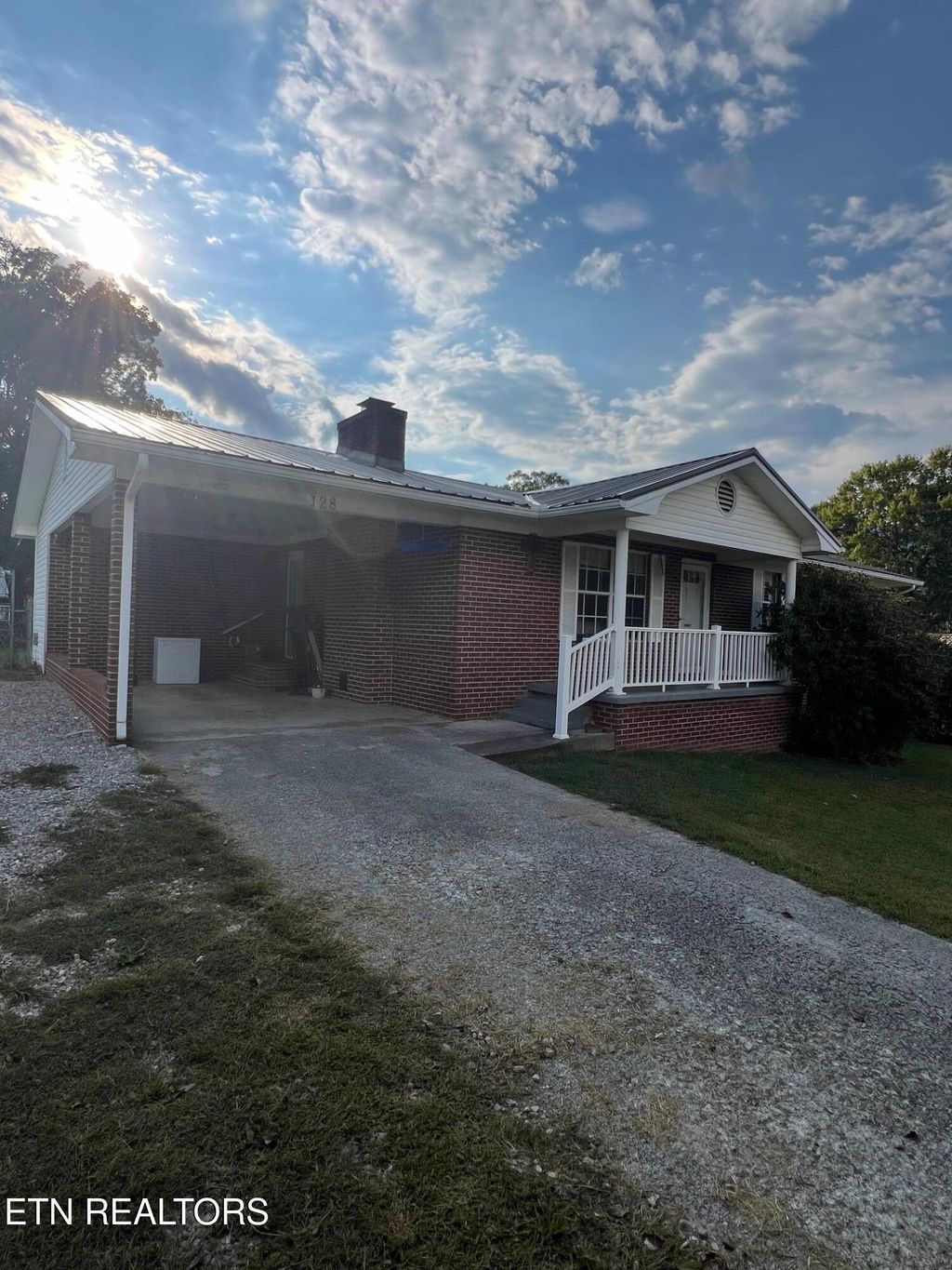 Photo of 128 chapman crest Drive, LaFollette, TN 37766 (MLS # 1315748)