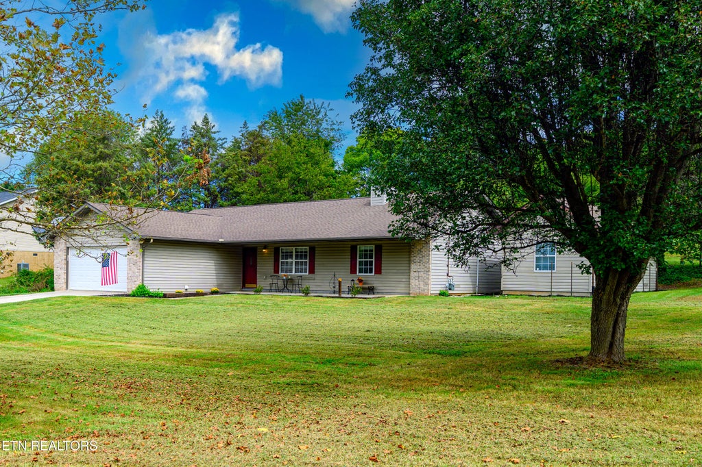 Photo of 3330 River Pointe Circle, Kodak, TN 37764 (MLS # 1356949)