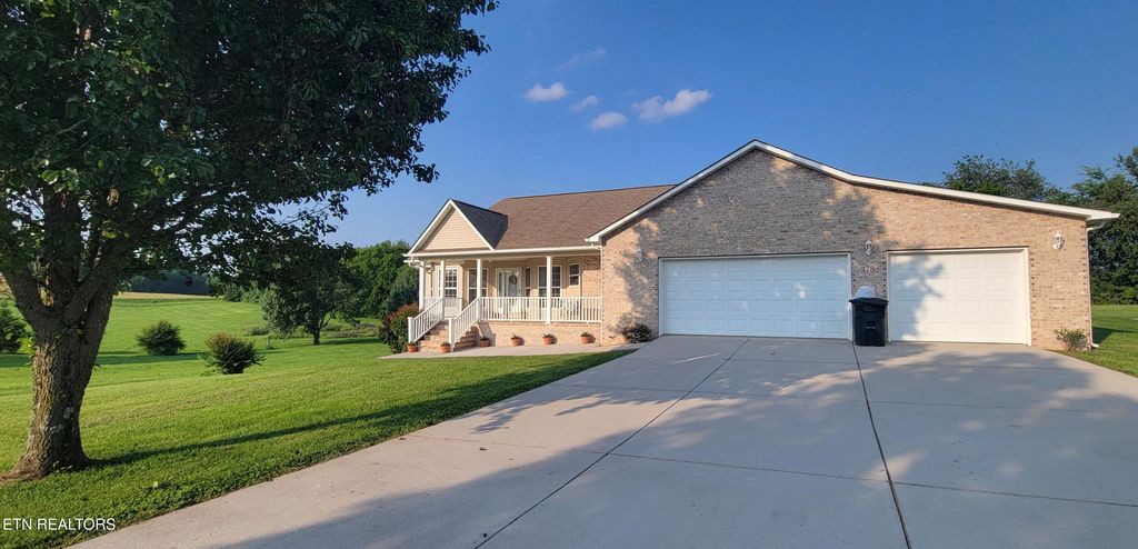 Photo of 178 Rockwell Blvd, Madisonville, TN 37354 (MLS # 1303256)