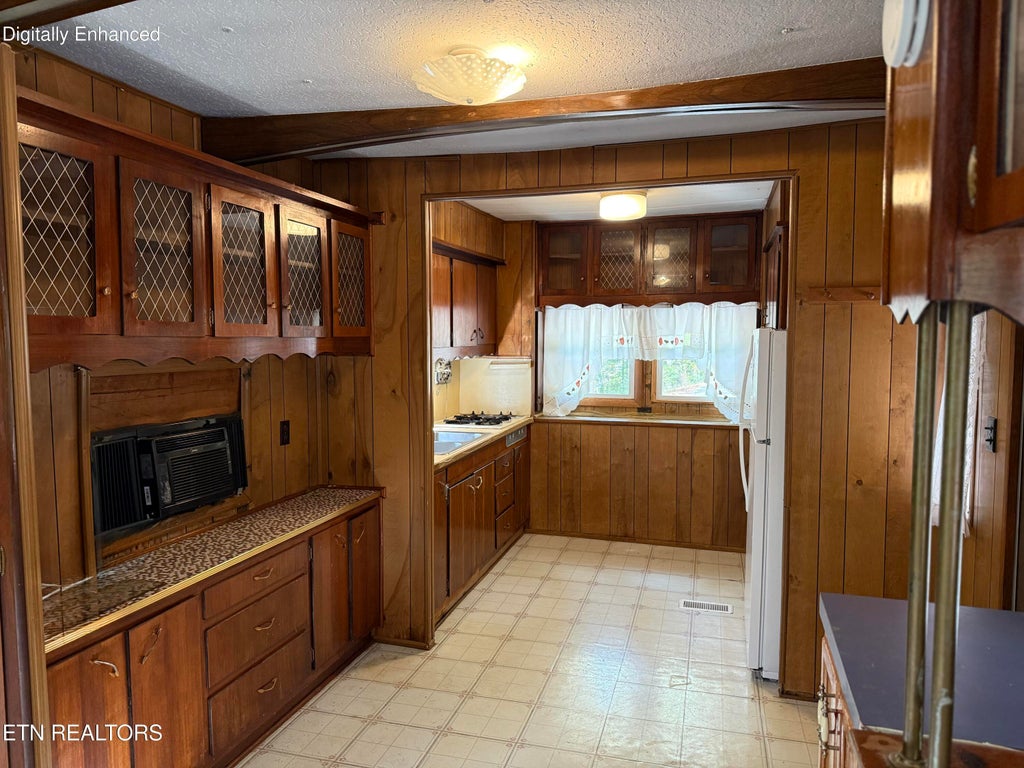 Photo of 119 Old Airport Rd, Oakdale, TN 37829 (MLS # 1359543)
