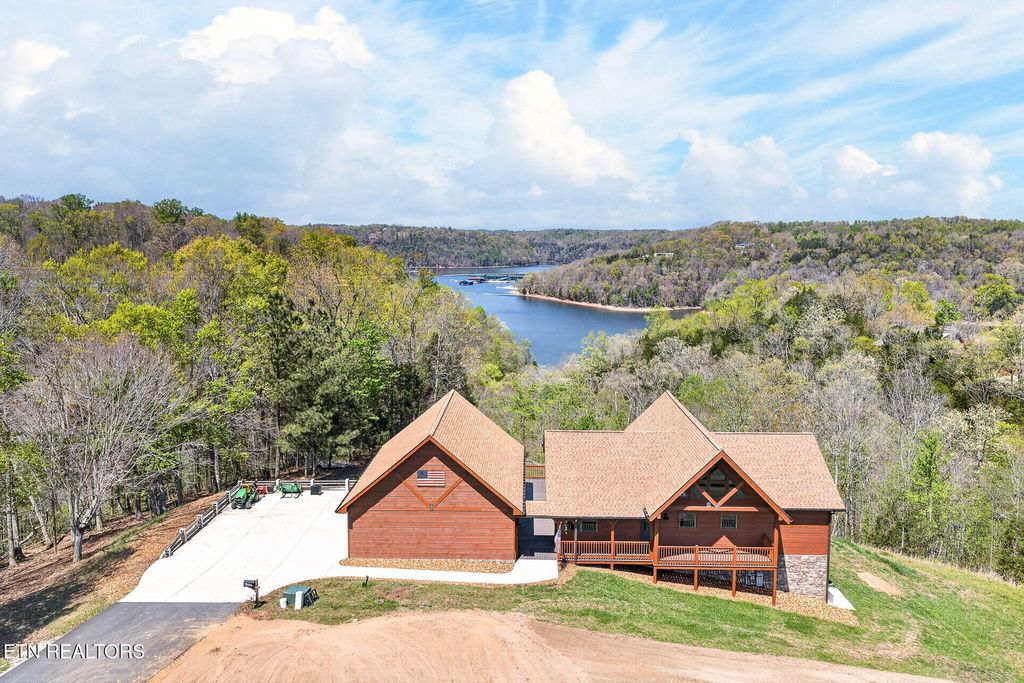 Photo of 800 Quail, Byrdstown, TN 38549 (MLS # 1336501)