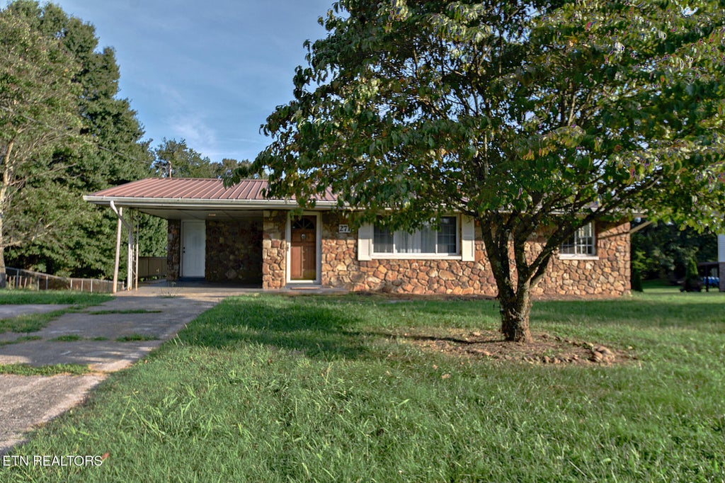Photo of 2718 Mayfield Drive, Talbott, TN 37877 (MLS # 1353336)