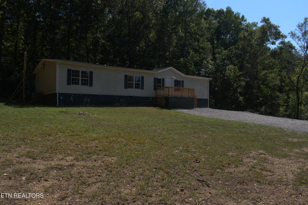 Photo of 2549 River Rd, Kingston, TN 37763 (MLS # 1355881)