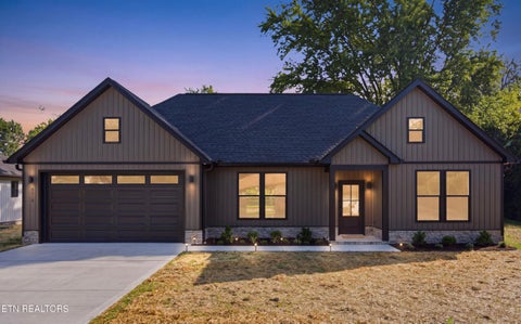 Photo of 5318 Aubrey Lane, Knoxville, TN 37912 (MLS # 1354040)