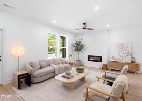 Tiny photo for 5318 Aubrey Lane, Knoxville, TN 37912 (MLS # 1354040)