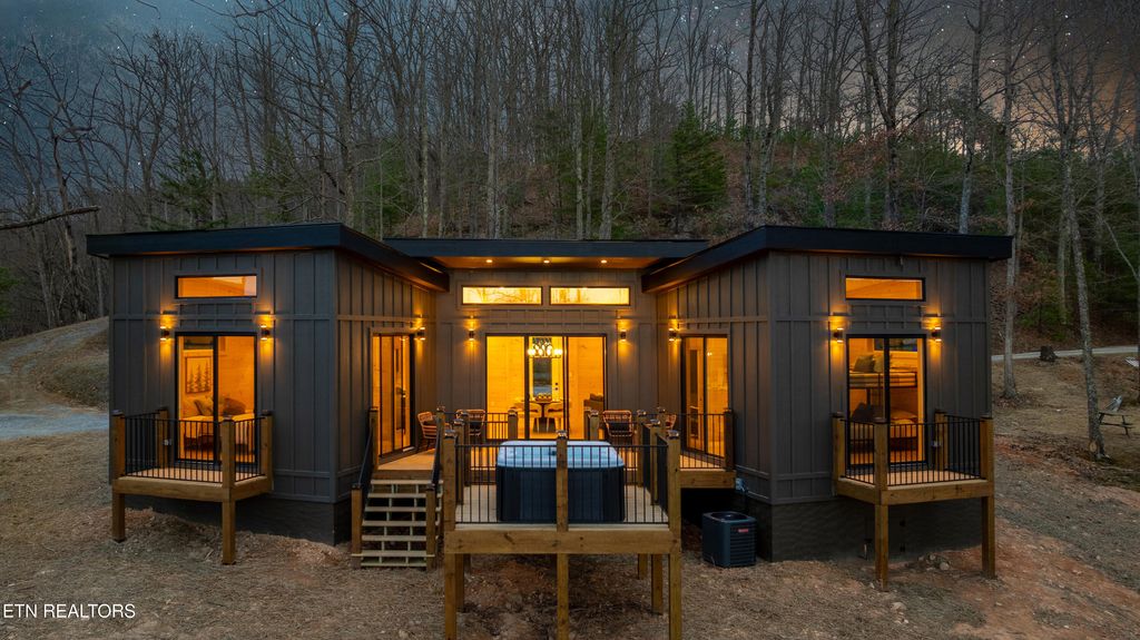 Photo of 2305 Village Circle Cir, Sevierville, TN 37876 (MLS # 1321420)