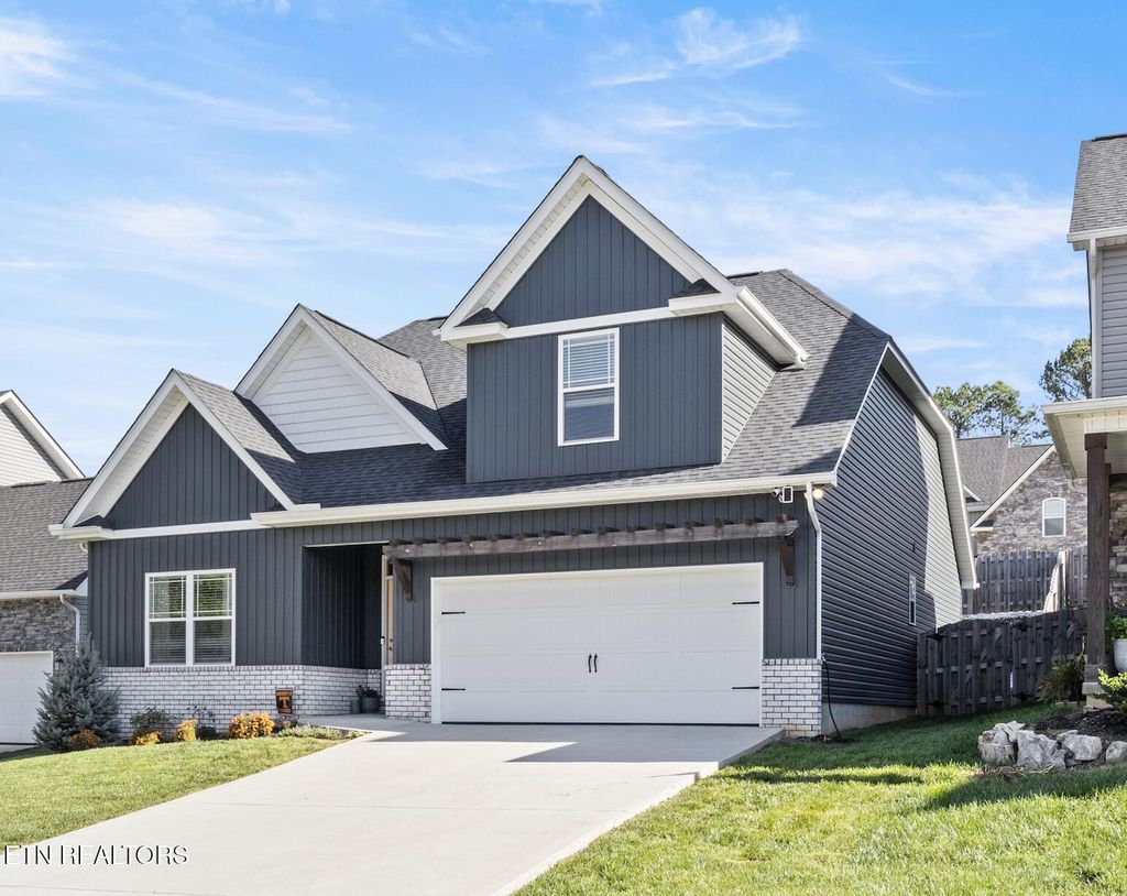 Photo of 2940 Cardiff Castle Lane, Knoxville, TN 37931 (MLS # 1279376)