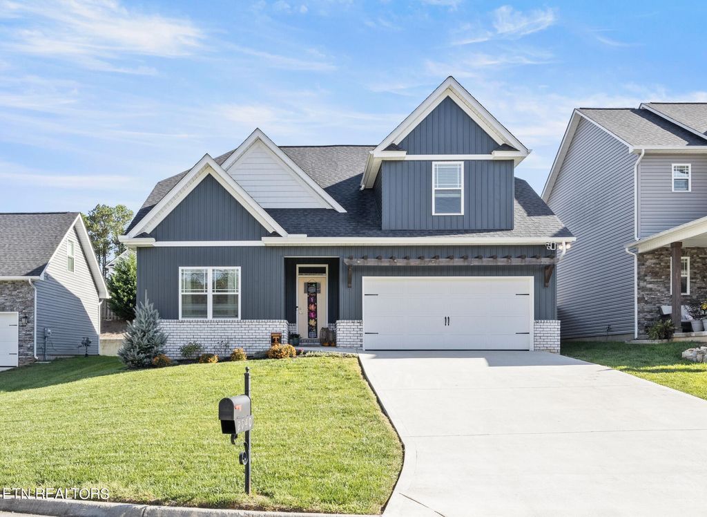 Photo of 2940 Cardiff Castle Lane, Knoxville, TN 37931 (MLS # 1279376)