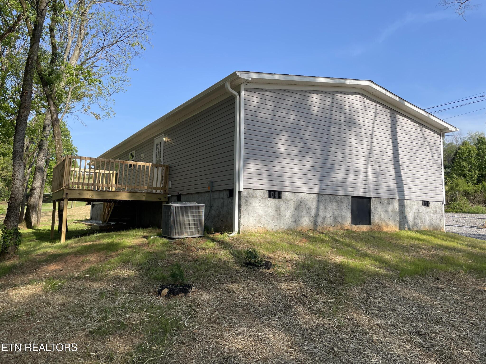1517 Sweetwater Vonore Rd