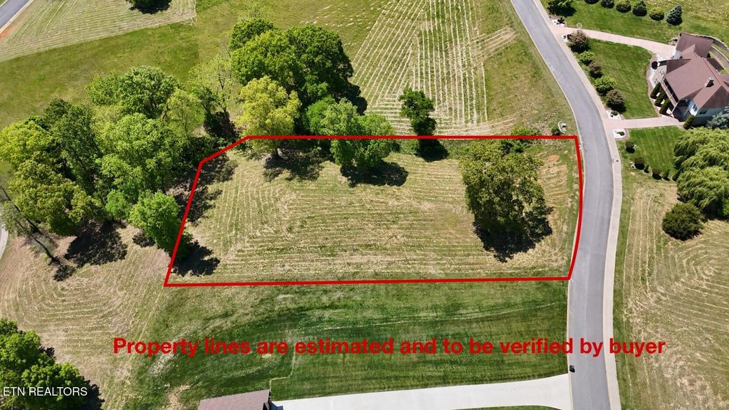 Photo of 2414 Starboard Crest Rd, Morristown, TN 37814 (MLS # 1339137)