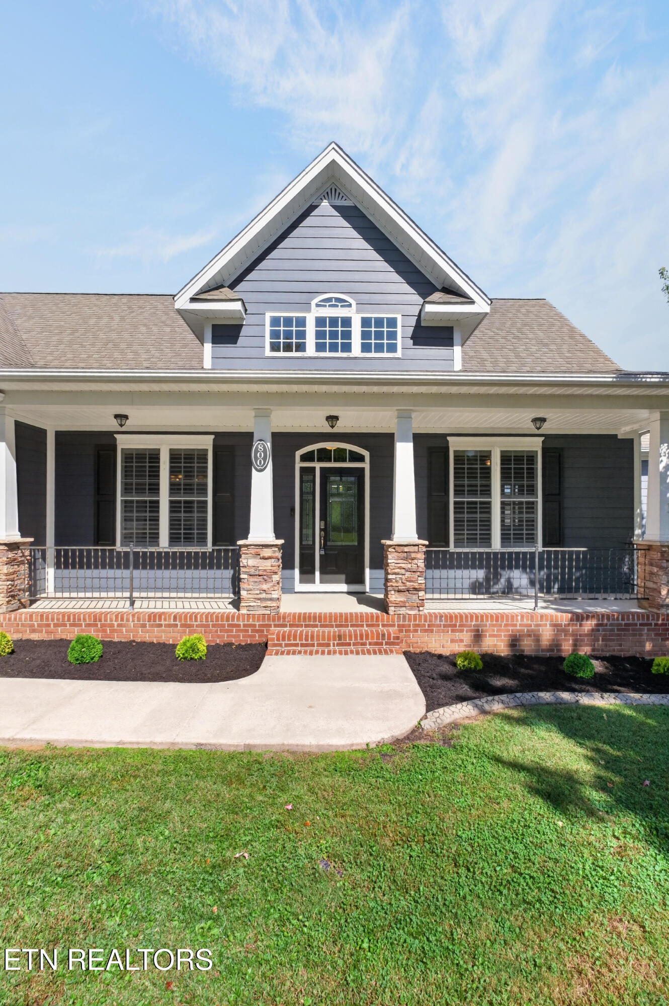 800 Windingbrook Court