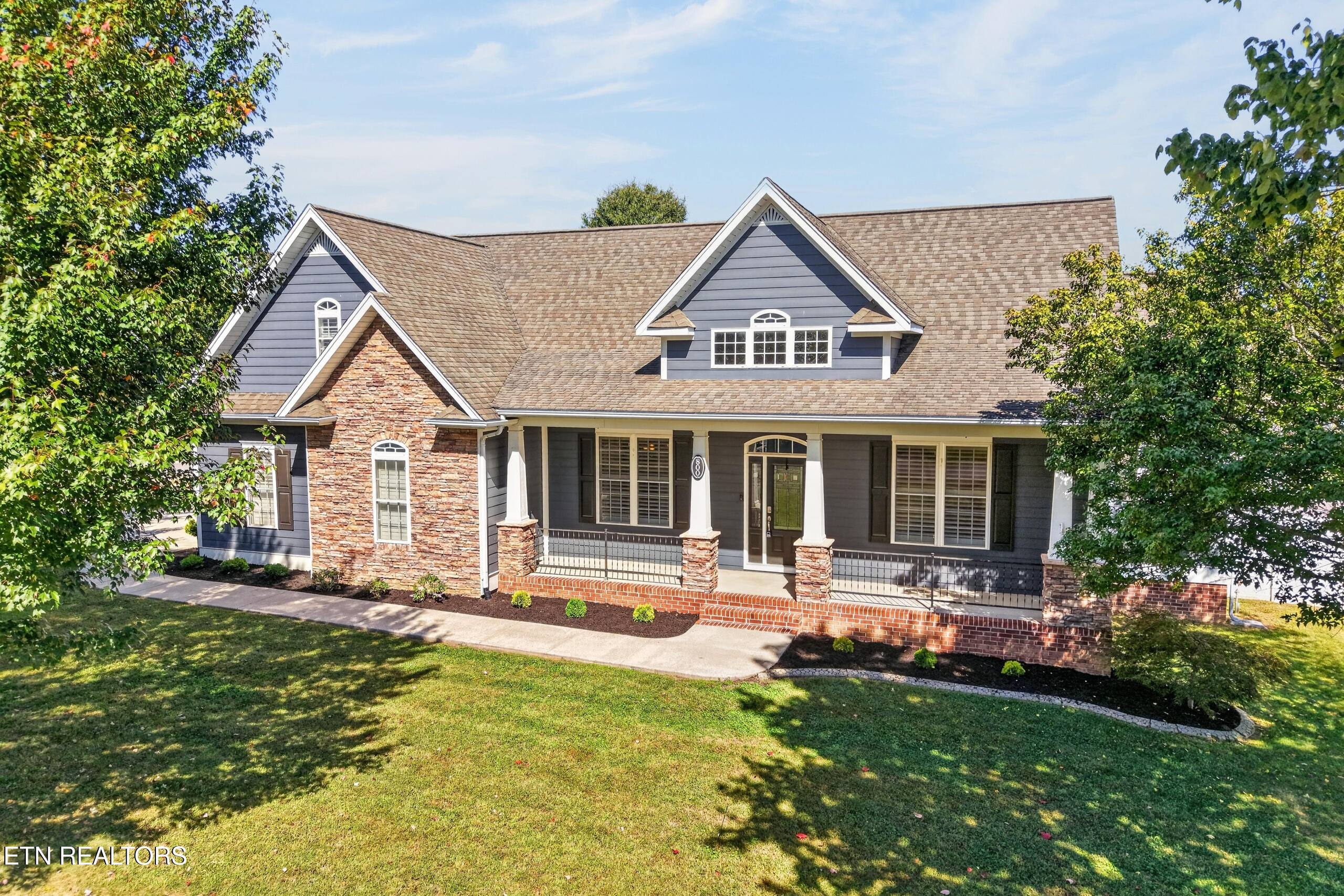 800 Windingbrook Court