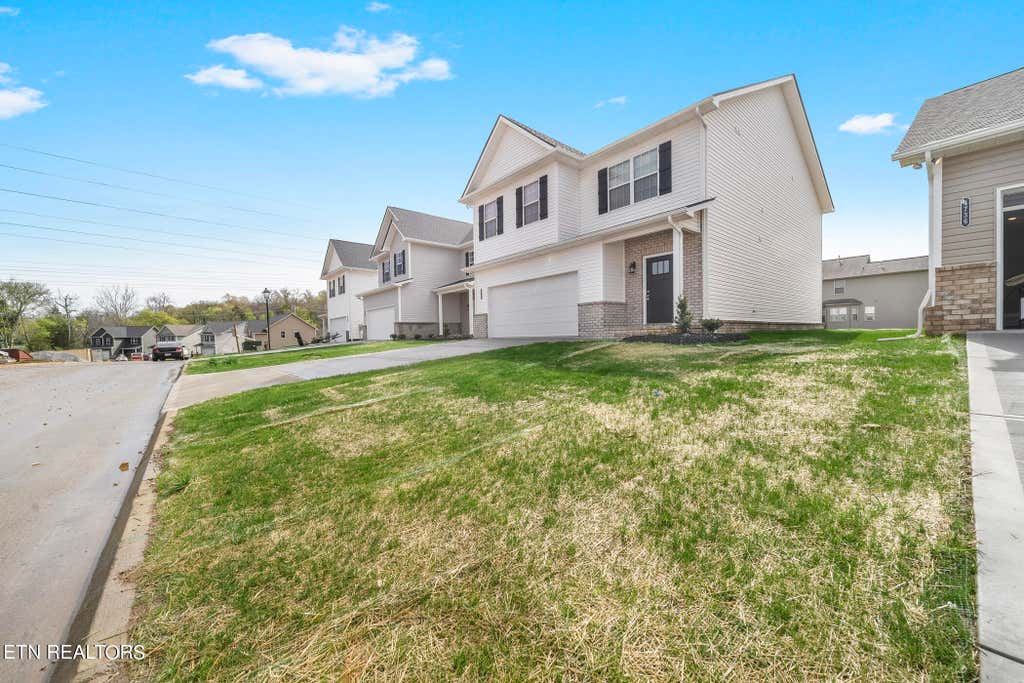 Photo of 4740 Stoneyhurst Lane, Knoxville, TN 37918 (MLS # 1349813)