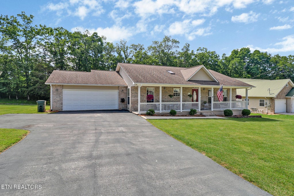 Photo of 21 Knights Way, Crossville, TN 38571 (MLS # 1346392)