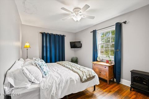 Tiny photo for 524 Park Rd, Caryville, TN 37714 (MLS # 1341579)