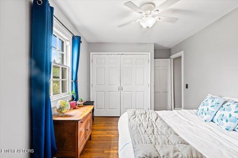 Tiny photo for 524 Park Rd, Caryville, TN 37714 (MLS # 1341579)