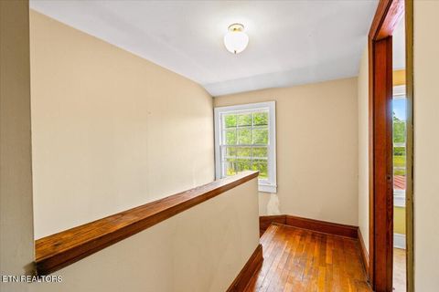 Tiny photo for 524 Park Rd, Caryville, TN 37714 (MLS # 1341579)