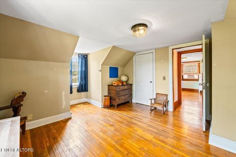 Tiny photo for 524 Park Rd, Caryville, TN 37714 (MLS # 1341579)