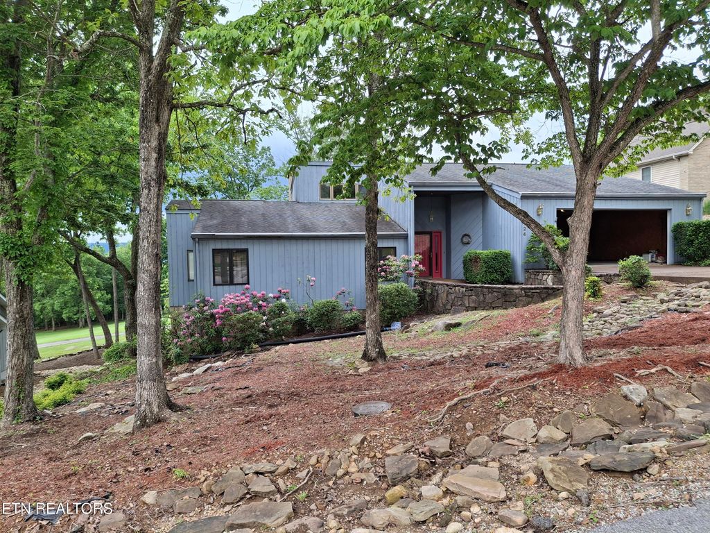 Photo of 124 Sugarbush Circle, Crossville, TN 38558 (MLS # 1334941)