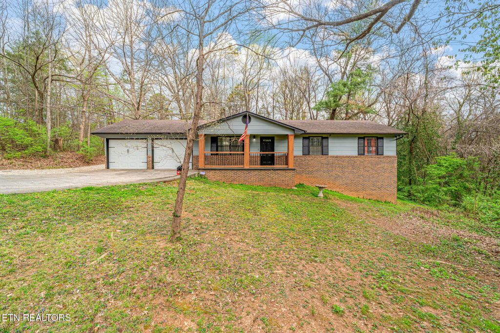 Photo of 3612 Sprucewood Rd, Knoxville, TN 37921 (MLS # 1333898)