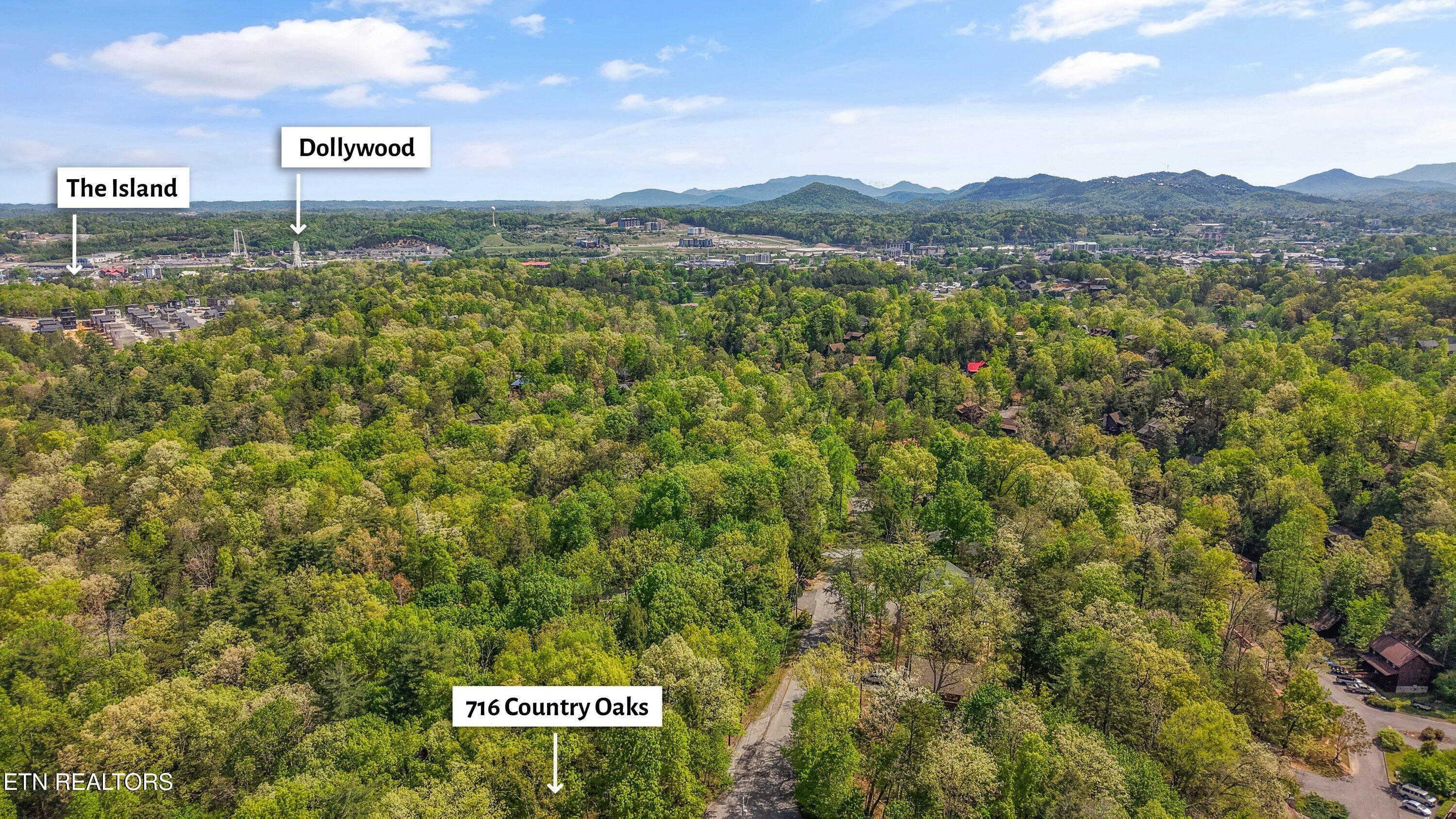 716 Country Oaks Drive