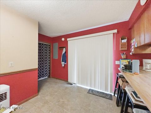 Tiny photo for 563 Washington Ave, Harrogate, TN 37752 (MLS # 1322446)