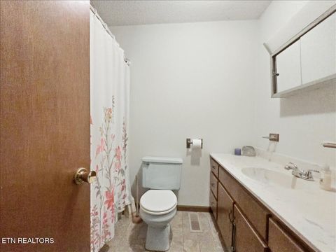 Tiny photo for 563 Washington Ave, Harrogate, TN 37752 (MLS # 1322446)