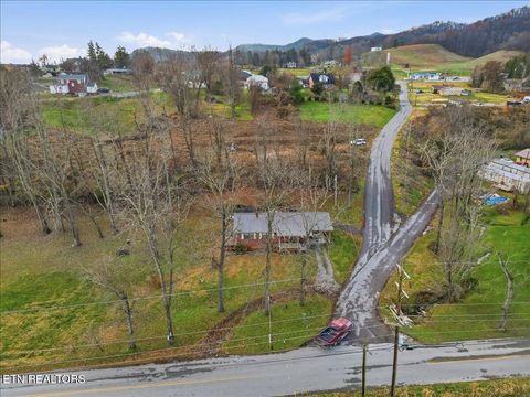 Tiny photo for 563 Washington Ave, Harrogate, TN 37752 (MLS # 1322446)