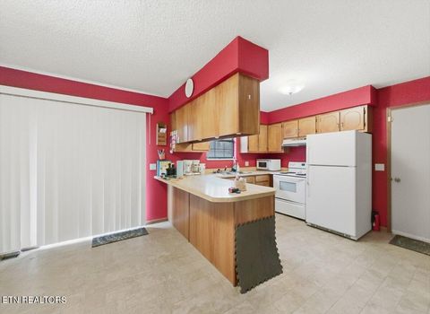 Tiny photo for 563 Washington Ave, Harrogate, TN 37752 (MLS # 1322446)