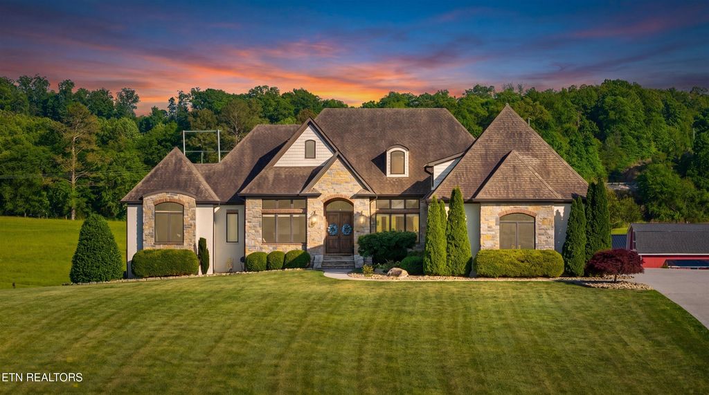 Photo of 6824 Hickory Creek Rd, Lenoir City, TN 37771 (MLS # 1339682)