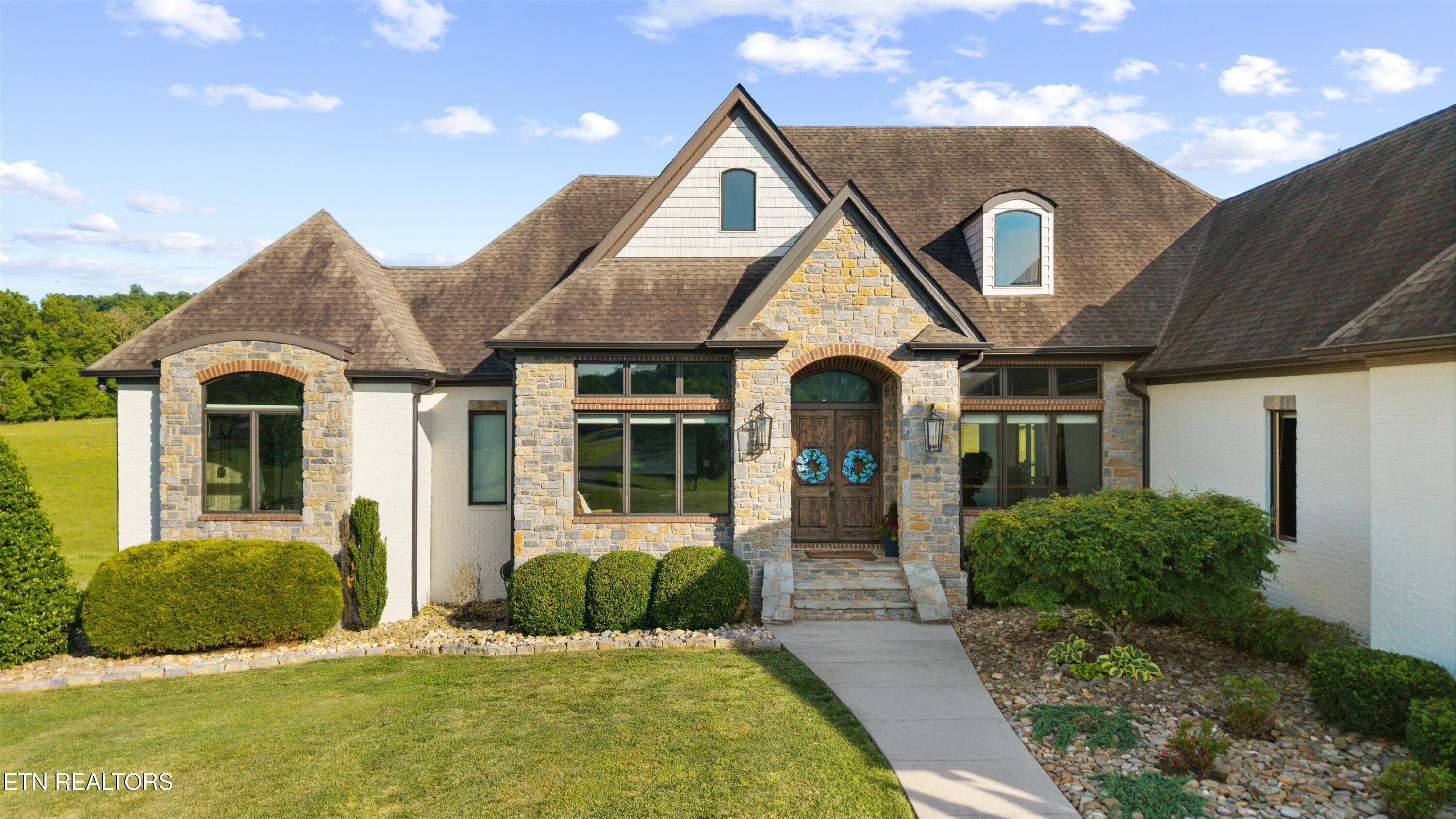 6824 Hickory Creek Rd