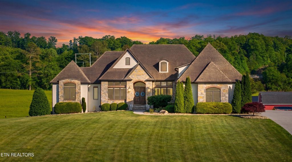 Photo of 6824 Hickory Creek Rd, Lenoir City, TN 37771 (MLS # 1339682)