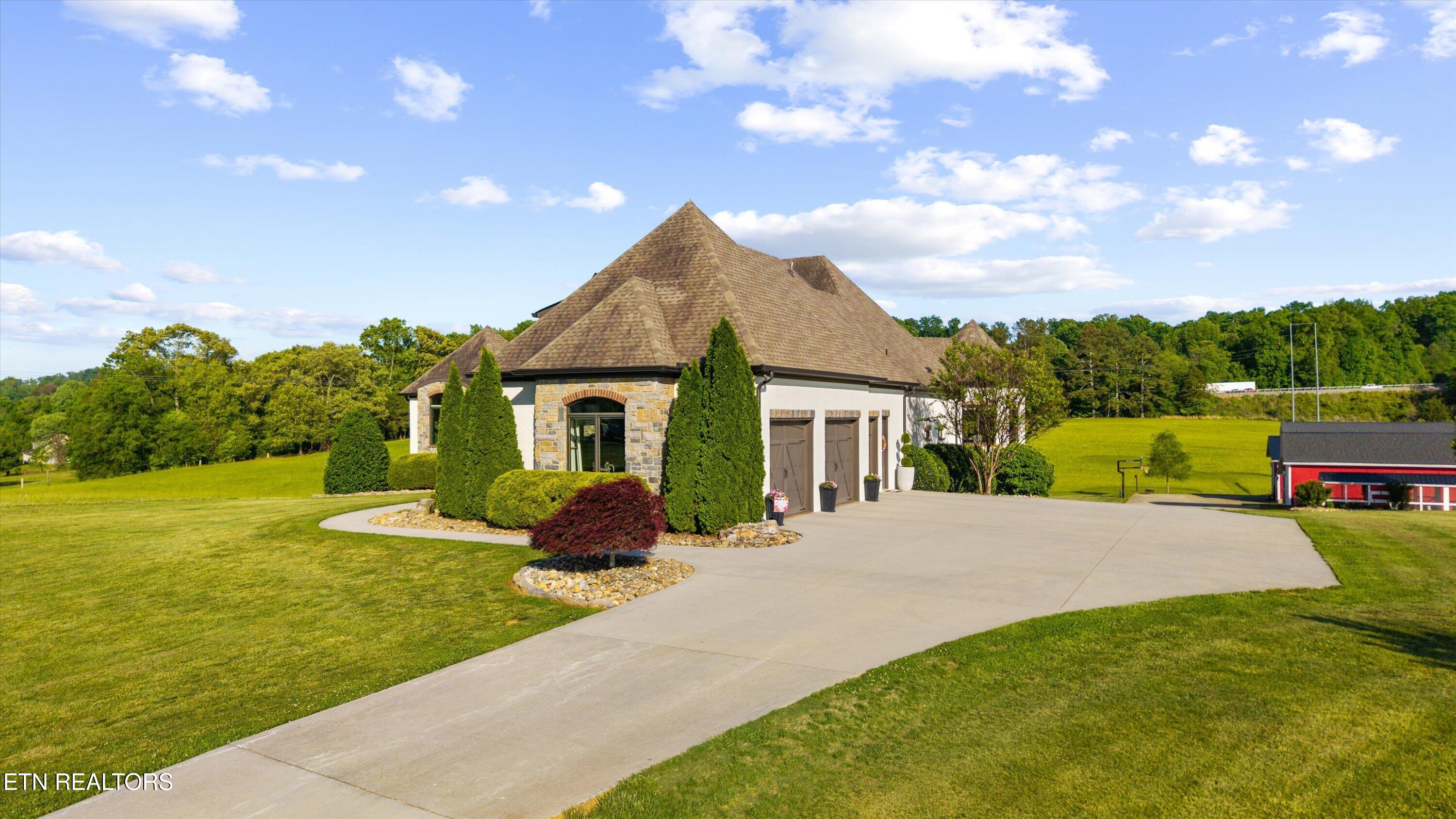 6824 Hickory Creek Rd