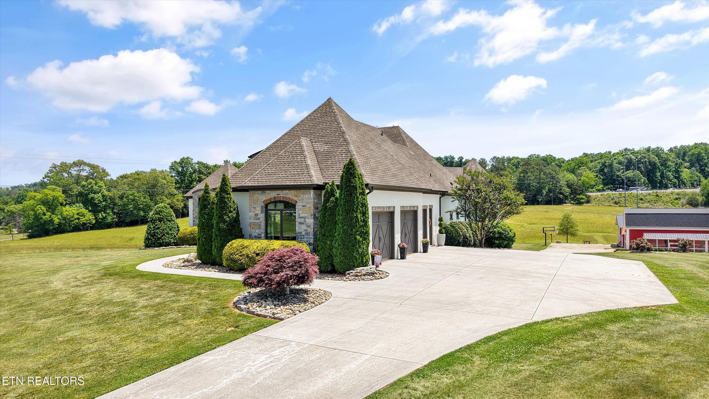 6824 Hickory Creek Rd
