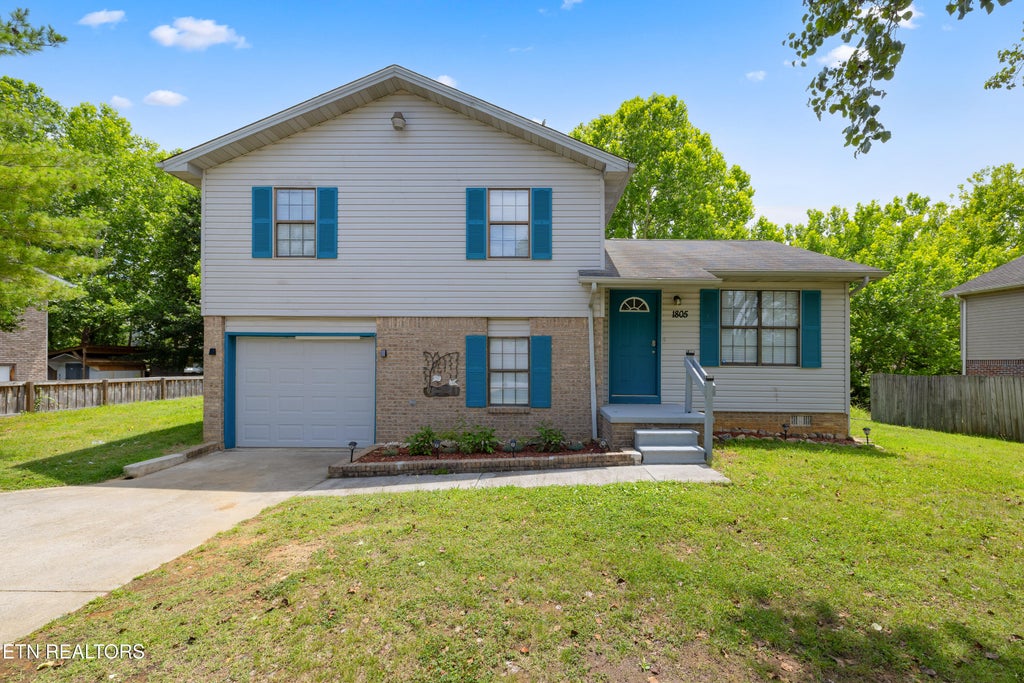 Photo of 1805 Norlil Rd, Sevierville, TN 37876 (MLS # 1360461)