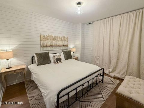 Tiny photo for 1367 Lake Haven Way, Sevierville, TN 37876 (MLS # 1325337)