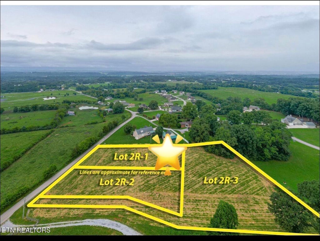Photo of 21 Walker Rd, Maryville, TN 37801 (MLS # 1356882)