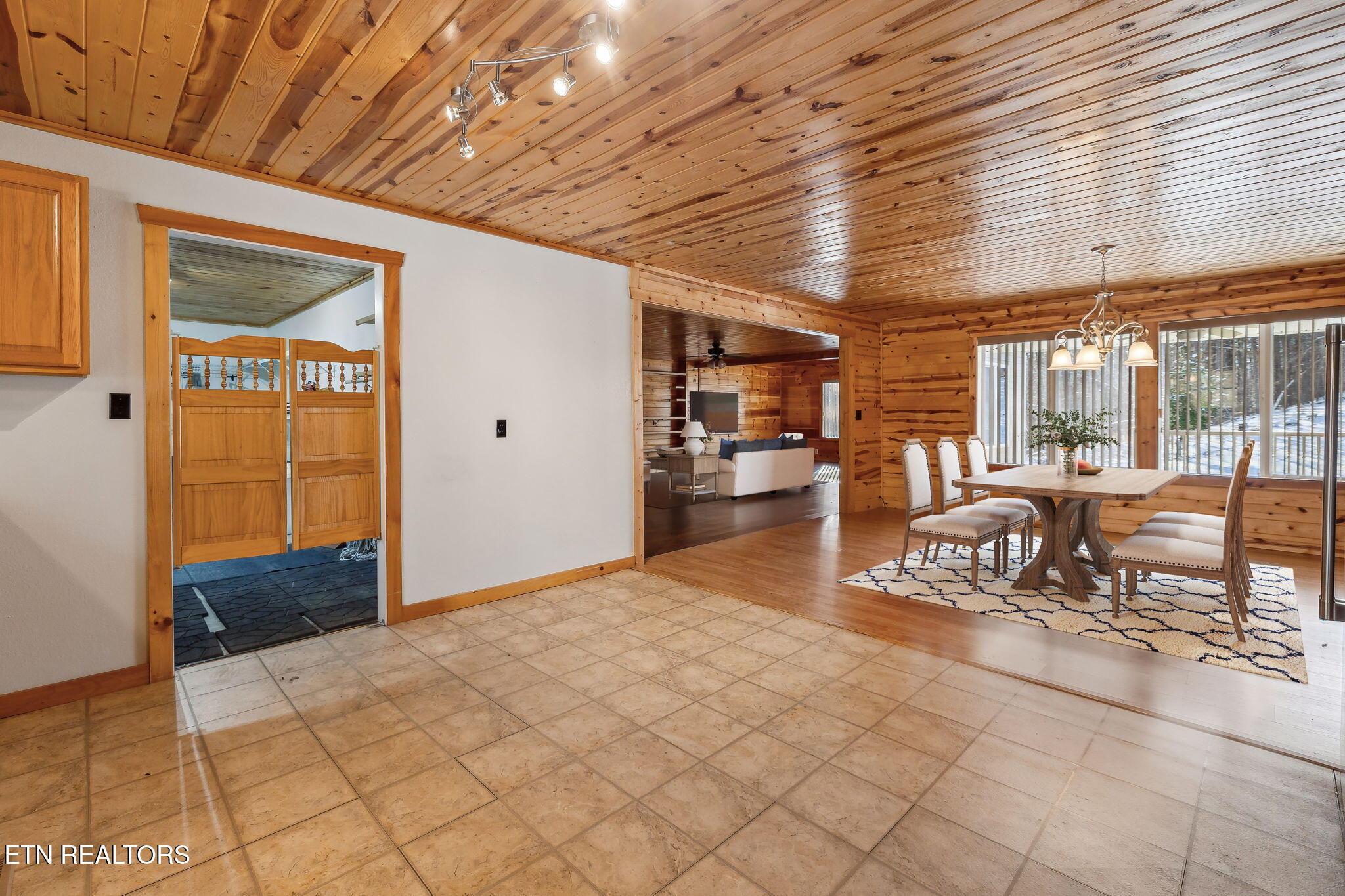 941 Carvers Lane