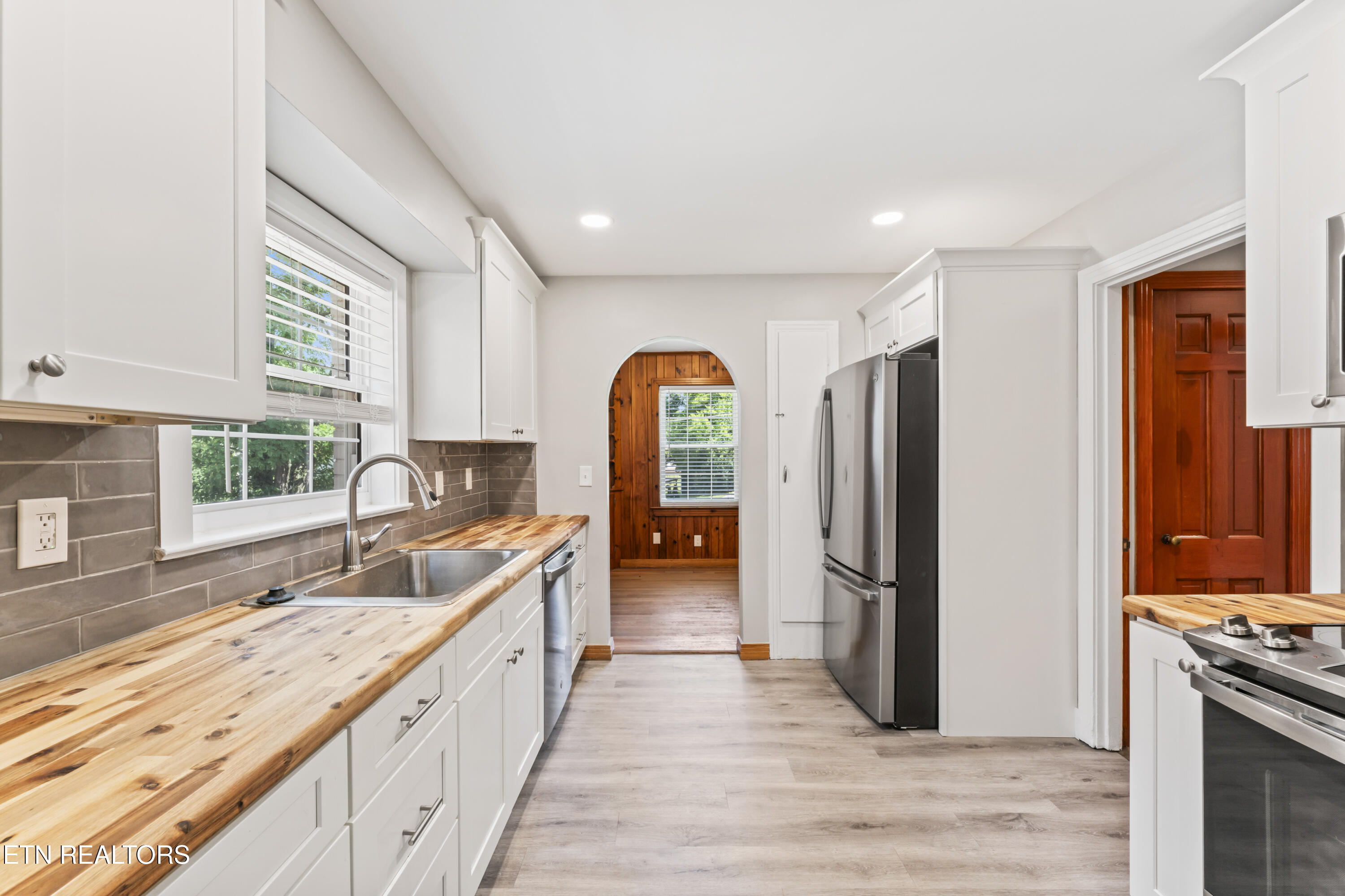 Knoxville, Tennessee 37920, United States, 9 Bedrooms Bedrooms, ,3 BathroomsBathrooms,Residential,Active,166187