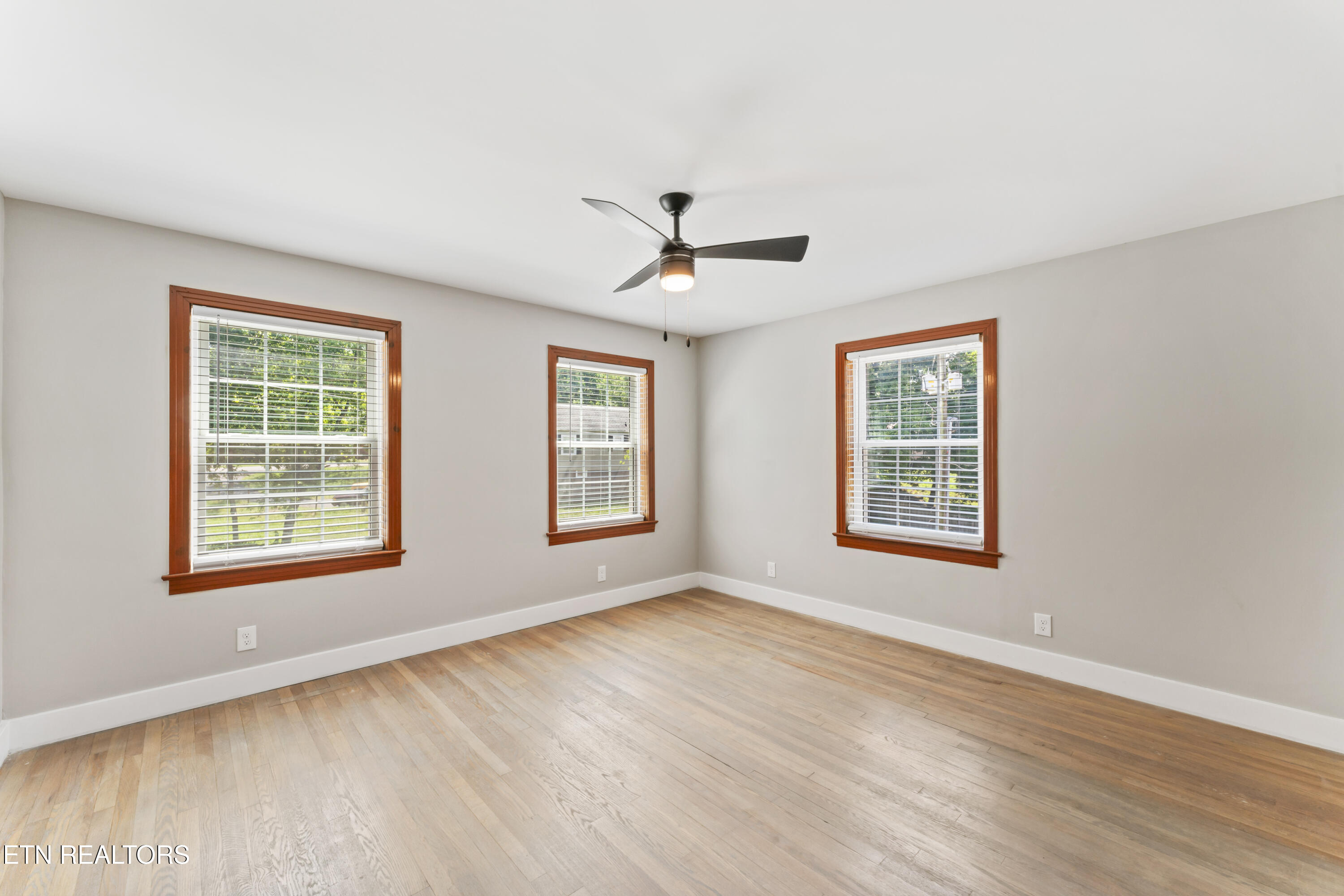 Knoxville, Tennessee 37920, United States, 9 Bedrooms Bedrooms, ,3 BathroomsBathrooms,Residential,Active,166187