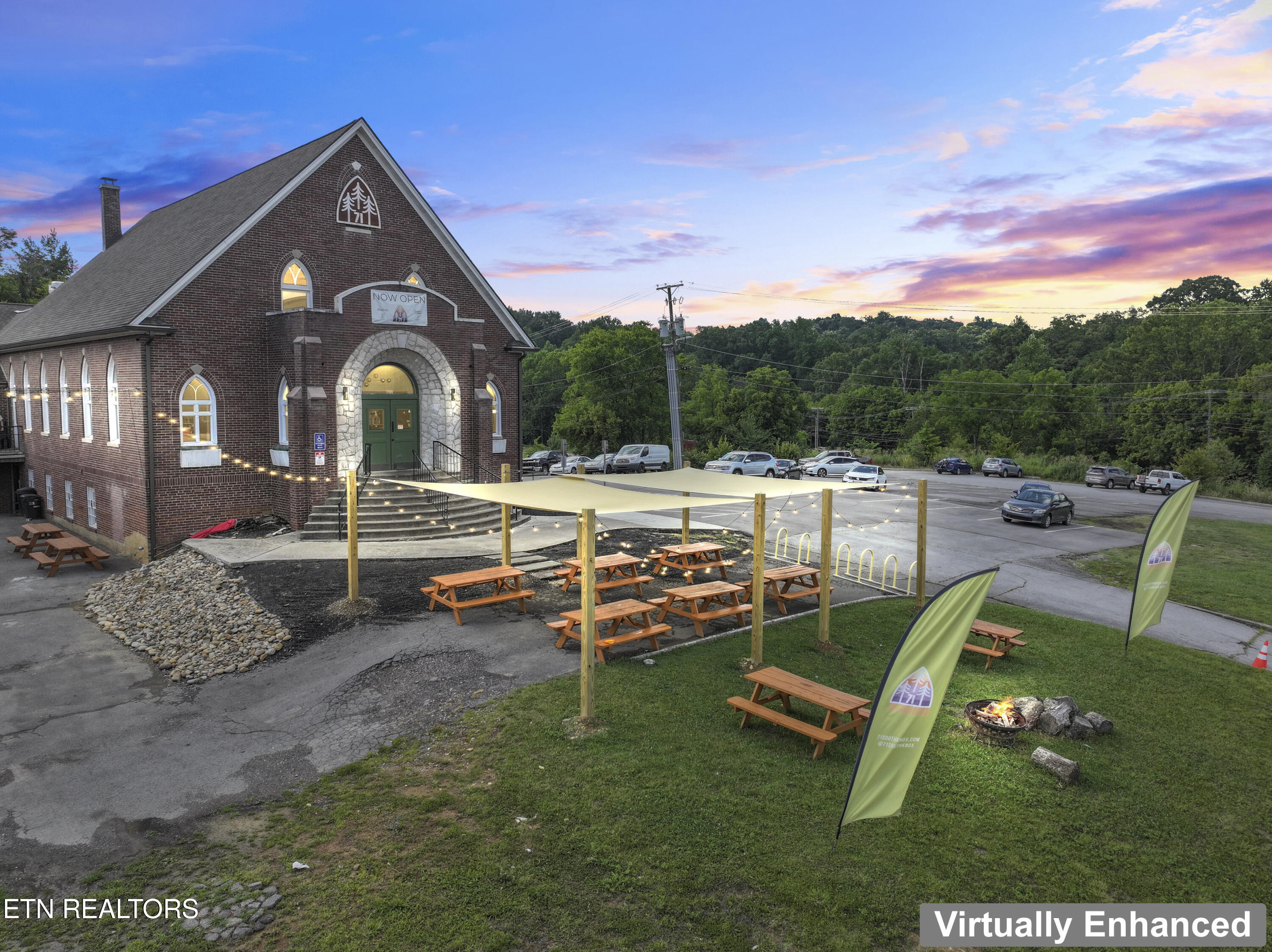 Knoxville, Tennessee 37920, United States, 9 Bedrooms Bedrooms, ,3 BathroomsBathrooms,Residential,Active,166187