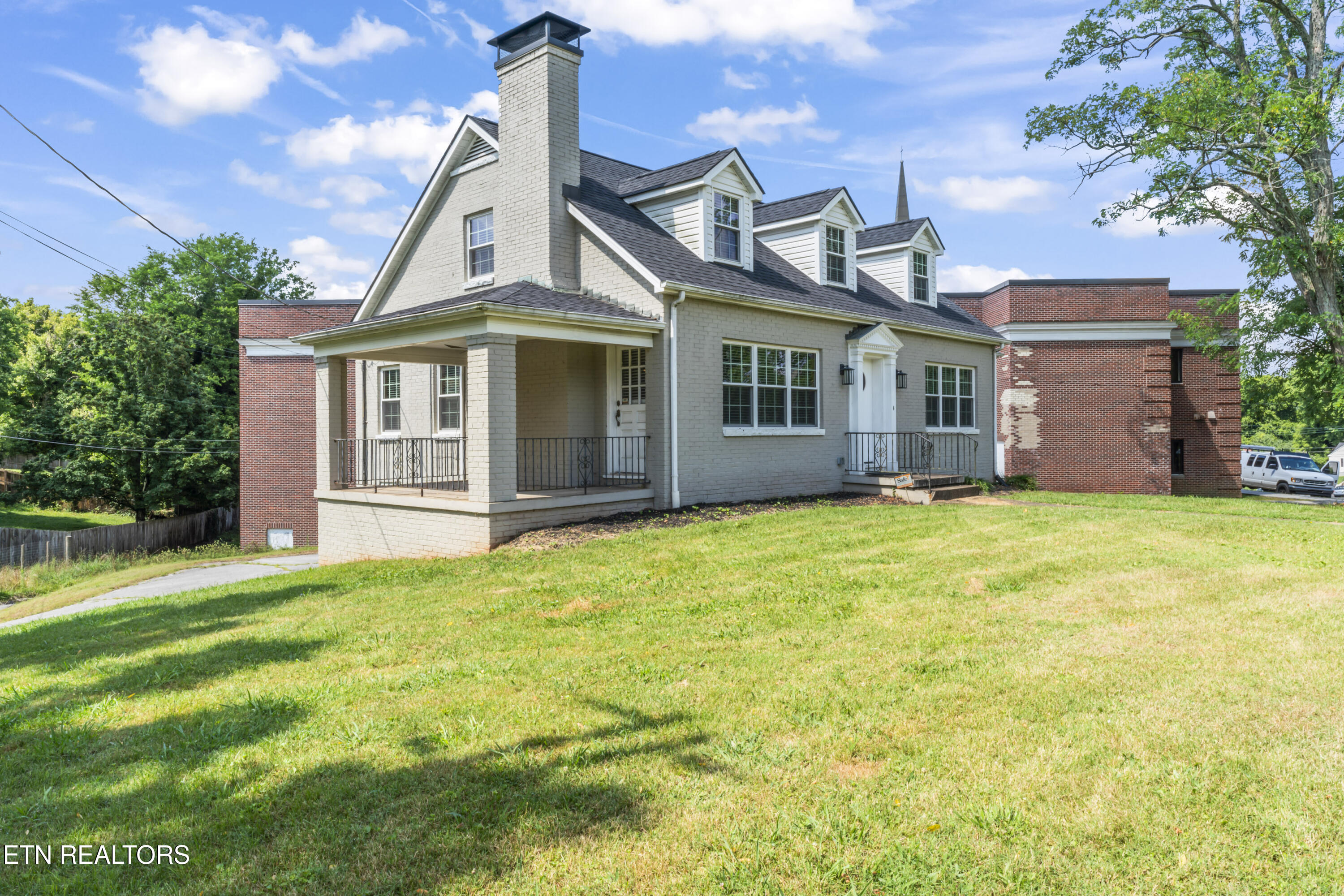 Knoxville, Tennessee 37920, United States, 9 Bedrooms Bedrooms, ,3 BathroomsBathrooms,Residential,Active,166187