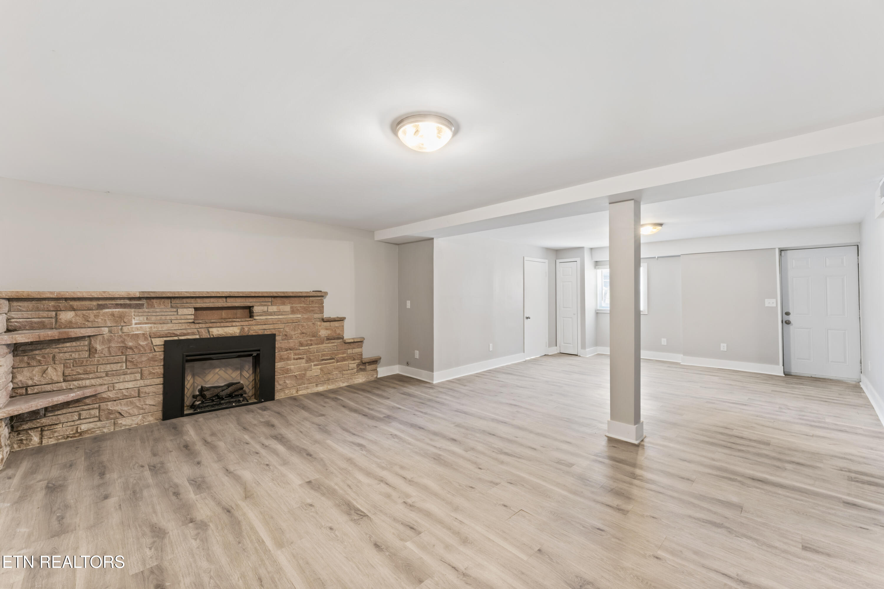 Knoxville, Tennessee 37920, United States, 9 Bedrooms Bedrooms, ,3 BathroomsBathrooms,Residential,Active,166187