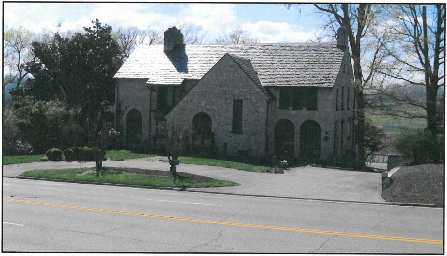 Photo 1 of 7 — 3004 SW Kingston Pike, Knoxville, TN 37919