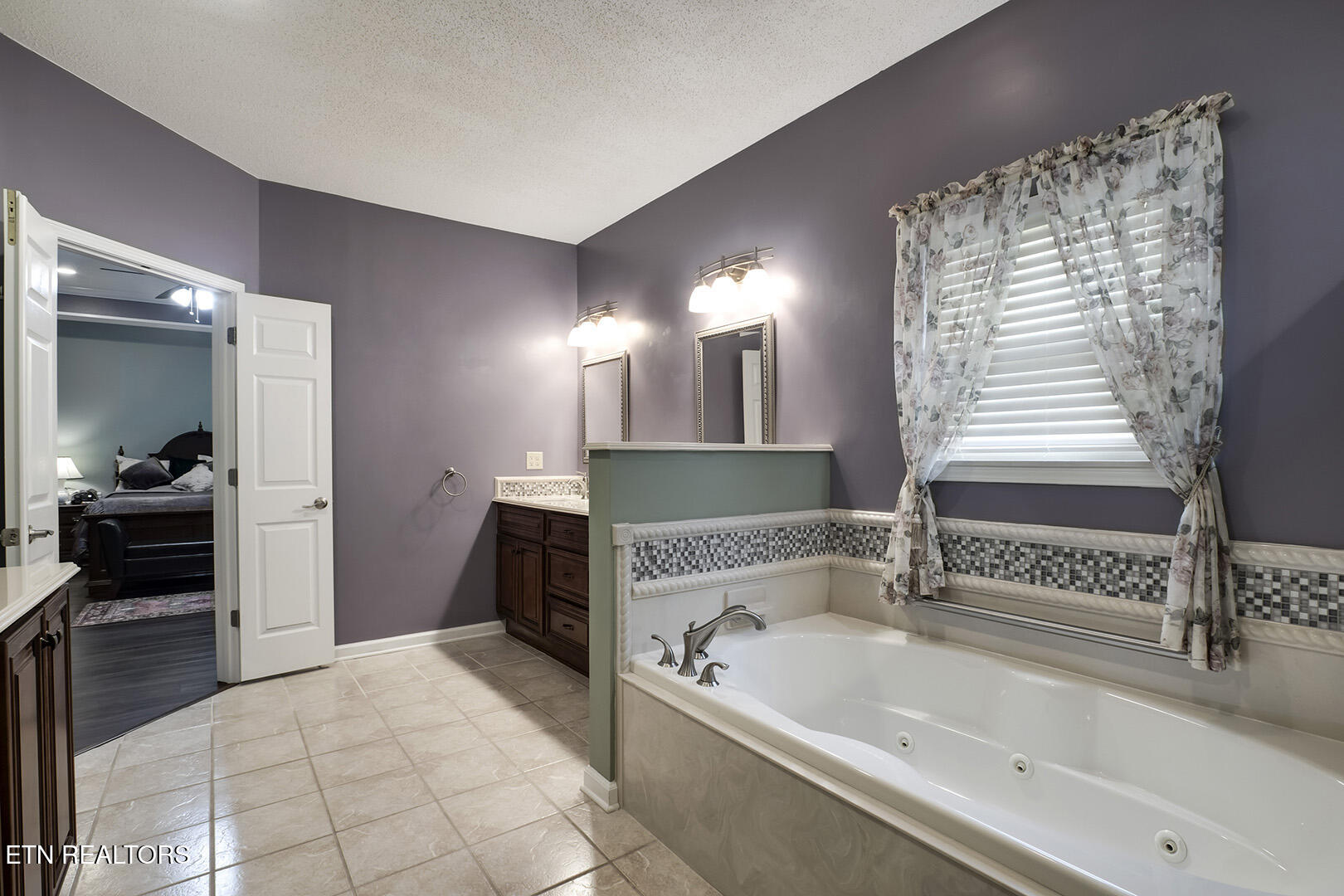 Loudon, Tennessee 37774, United States, 3 Bedrooms Bedrooms, ,3 BathroomsBathrooms,Residential,Active,84736