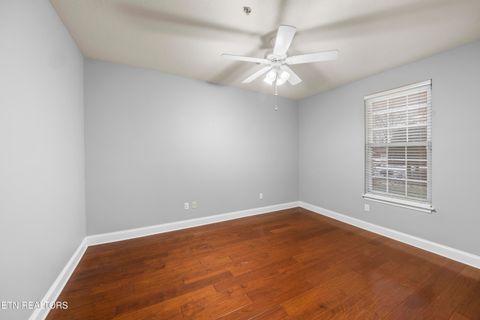 Tiny photo for 565 Rarity Bay Pkwy #102, Vonore, TN 37885 (MLS # 1326447)