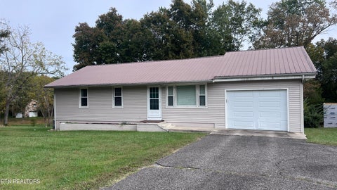 Photo of 2721 Lantana Rd, Crossville, TN 38572 (MLS # 1359494)