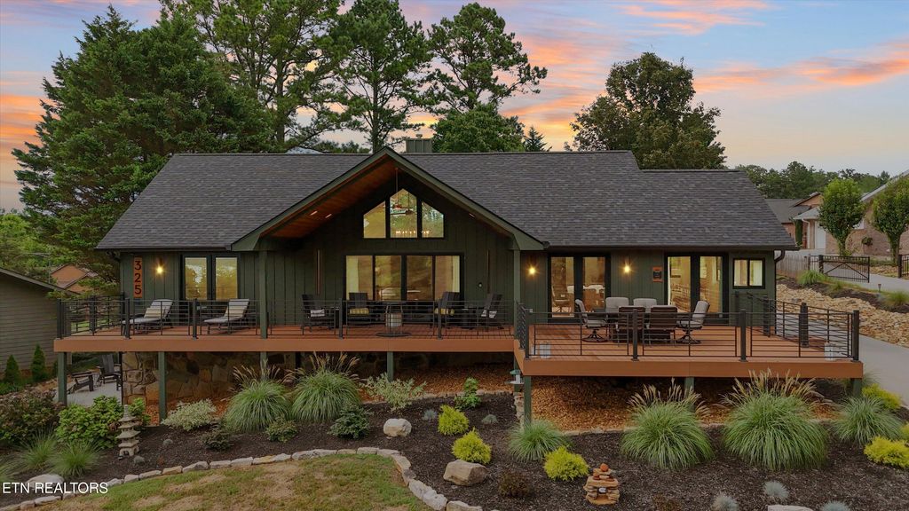 Photo of 325 Southshore Drive, Greenback, TN 37742 (MLS # 1310716)