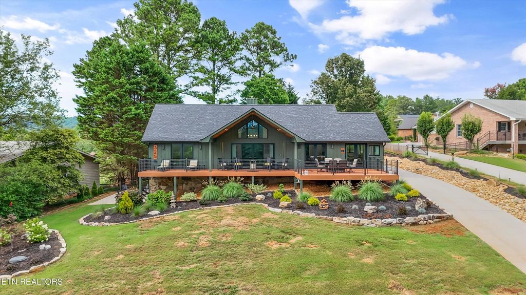 Photo of 325 Southshore Drive, Greenback, TN 37742 (MLS # 1310716)