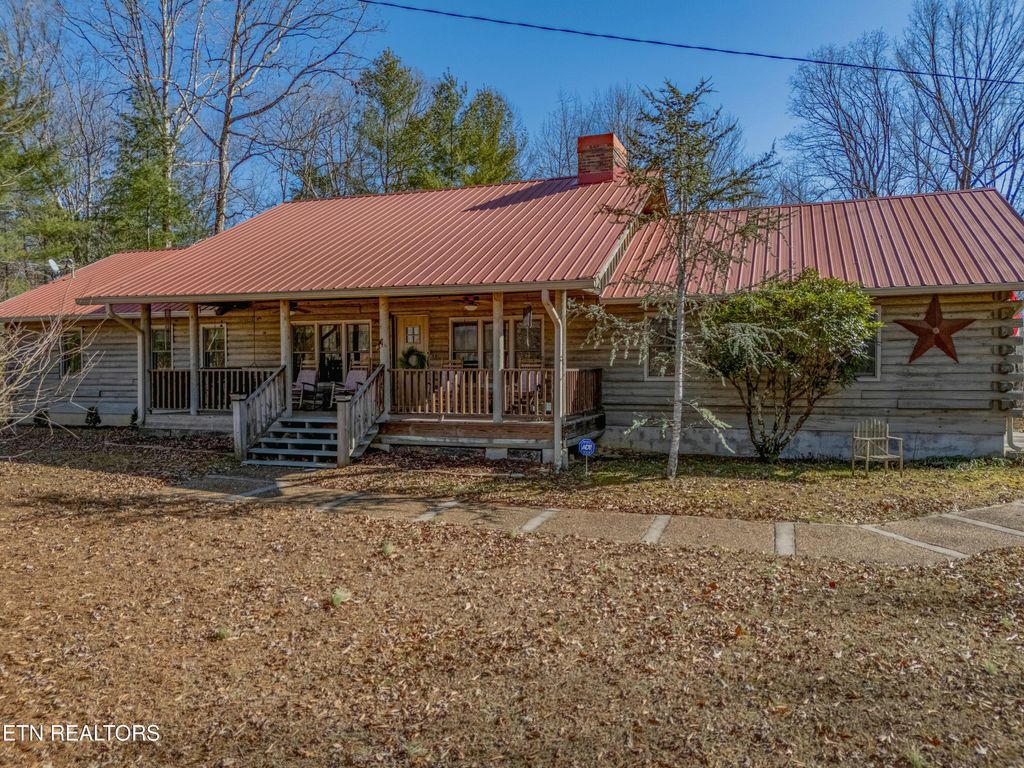 Photo of 201 Cassell Rd, Oliver Springs, TN 37840 (MLS # 1288859)